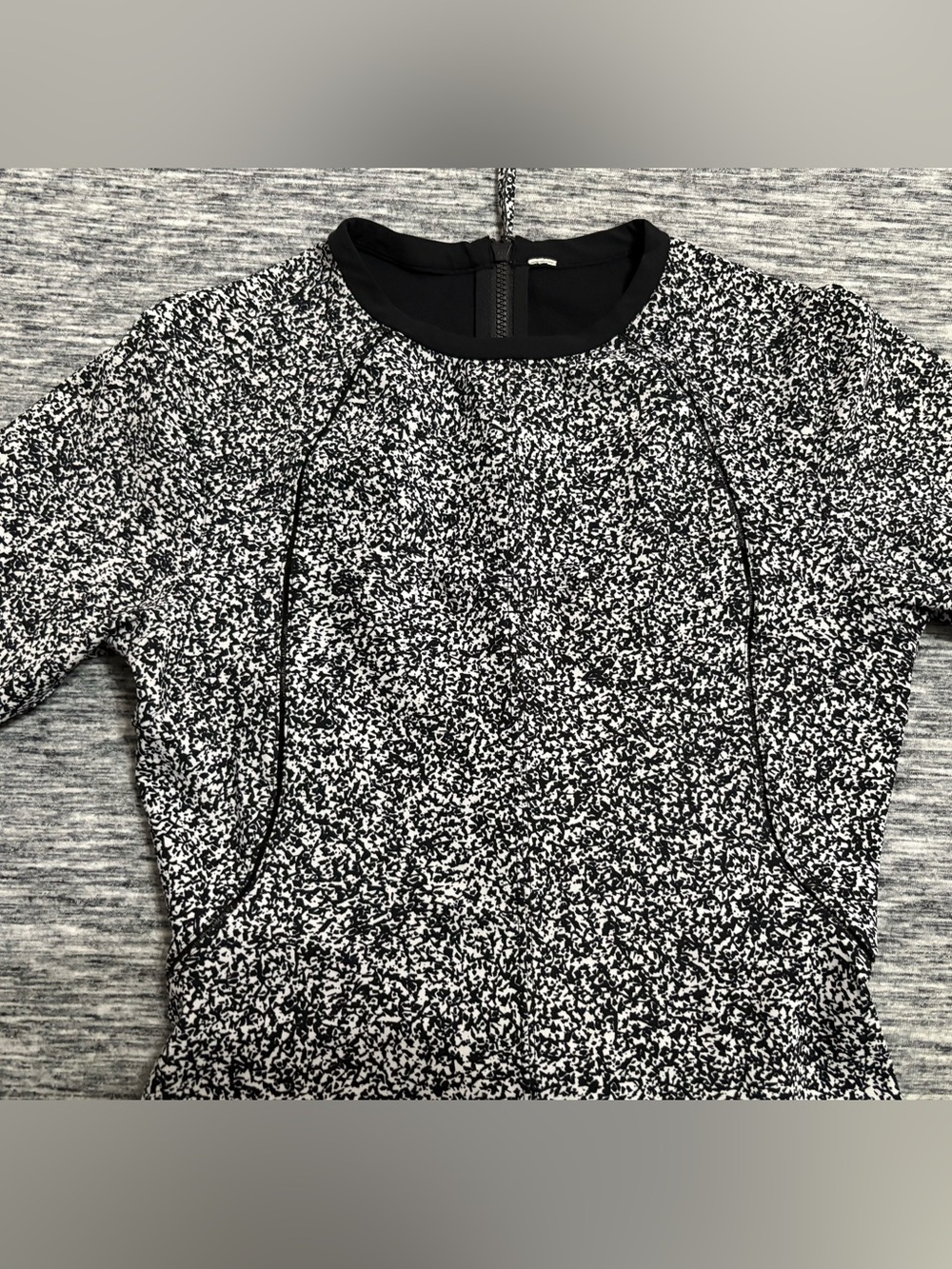 Lululemon One Piece Swimwear Long Sleeve Rash Guard Size 6 - Picture 2 of 9